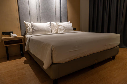 How to Create a Hotel-Like Bedroom at Home