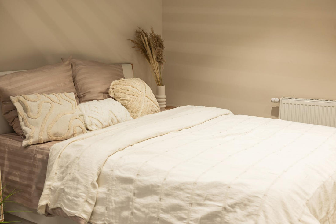 Small Bedroom Decor Ideas That Maximize Comfort