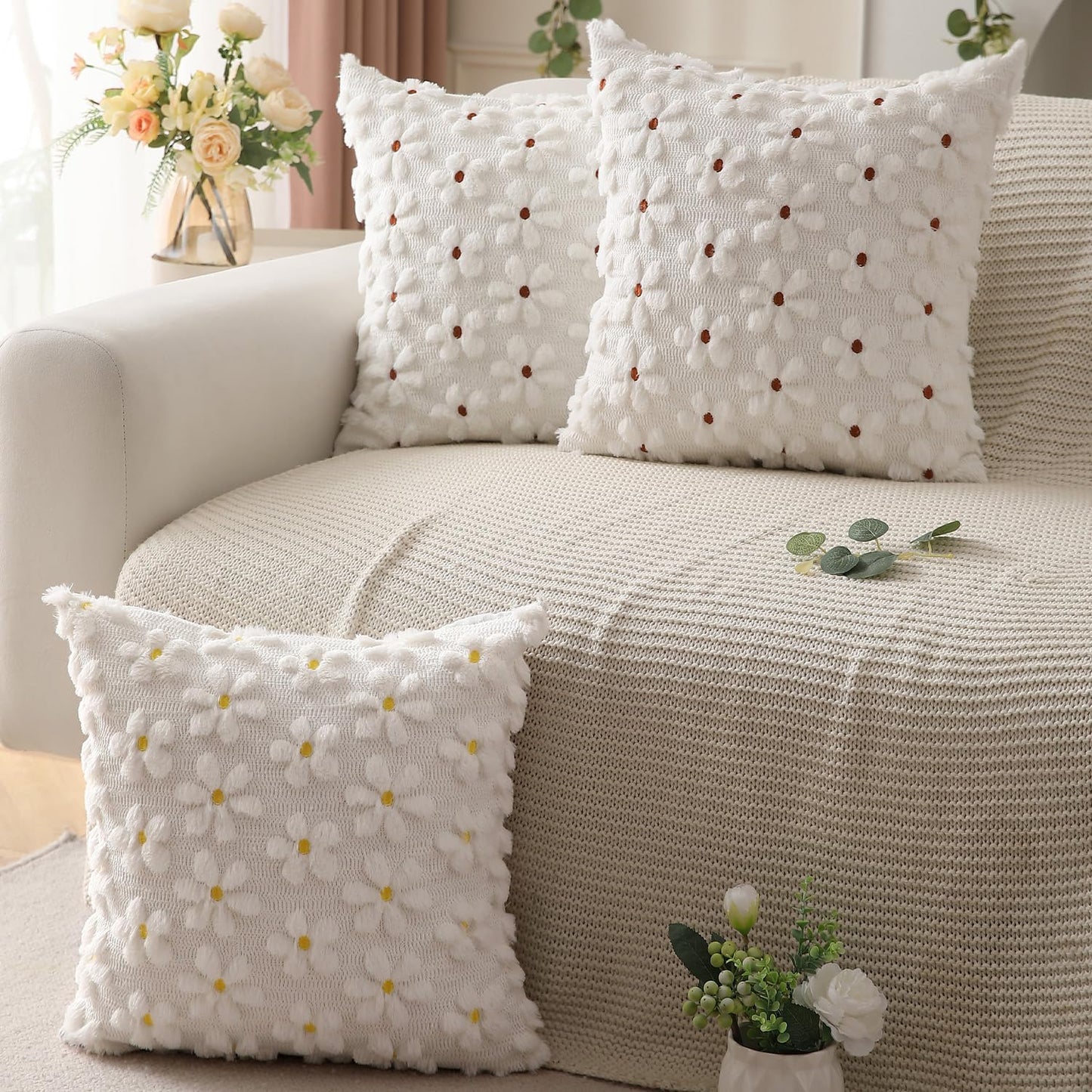 DFXSZ Spring Summer Pillow Covers 18x18 inch Set of 2 Farmhouse Decor Yellow Flower Heart Daisy Soft Plush Faux Fur Jacquard Throw Pillows for Bedroom Sofa Holiday Spring Summer Home Decor PTK024A18